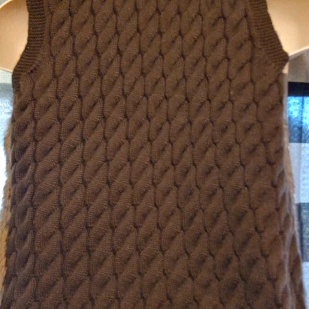 NEW FUR VEST - Picture 5 of 5